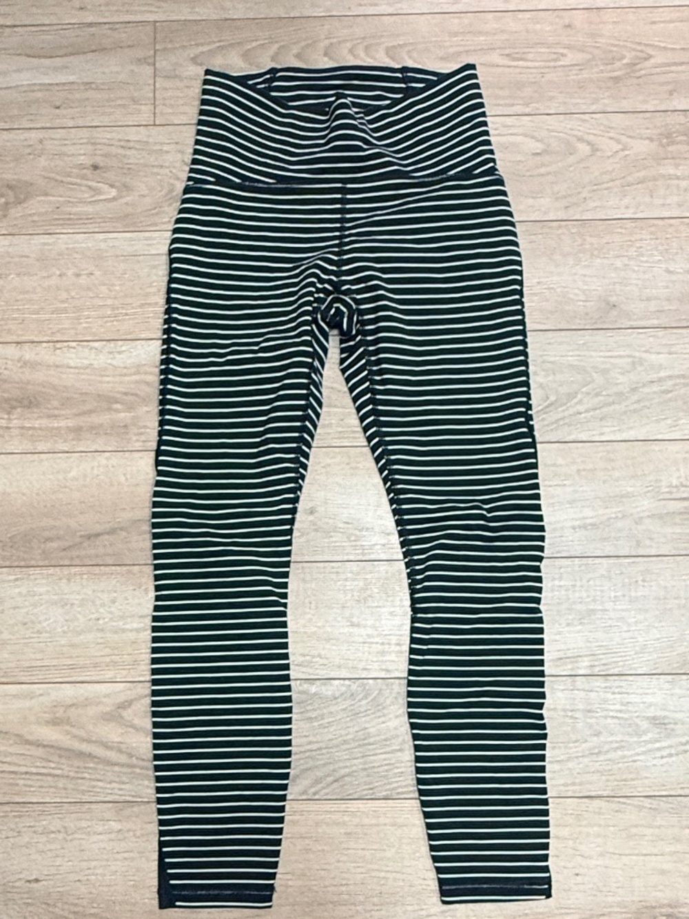 Lululemon Train Times Pant 25" Size 6